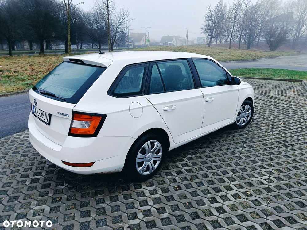 Skoda Fabia 1.0 Ambition - 6