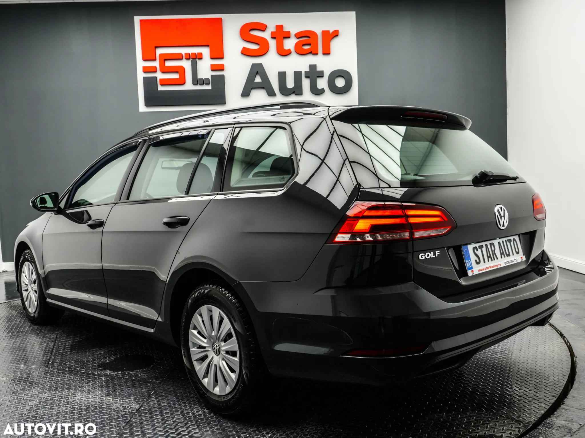 Volkswagen Golf 1.6 TDI Comfortline - 5