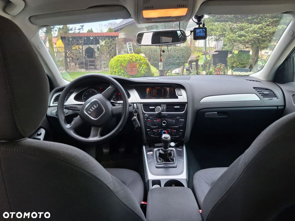 Audi A4 Avant 2.0 TDI DPF Attraction - 7