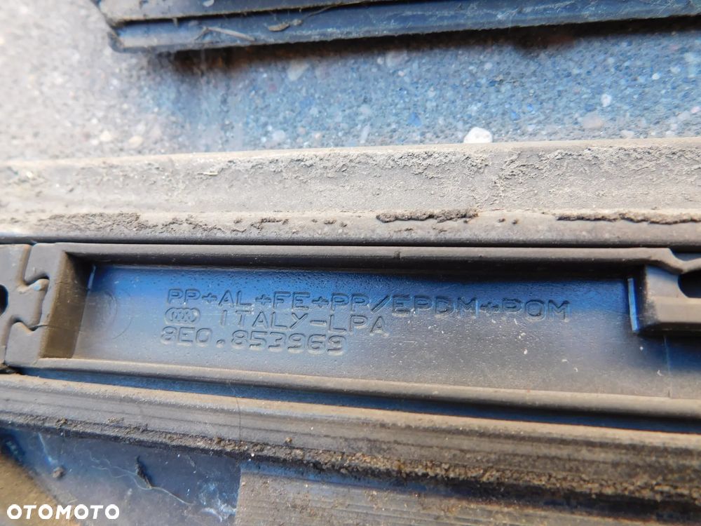 listwa dolna prawa tył AUDI A4 B6 - 3