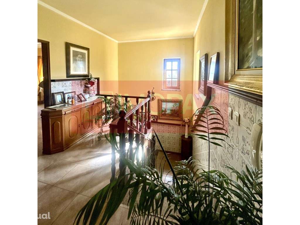 BEJA / Moradia T4 / Quintal / Garagem / Piscina - Grande imagem: 4/4