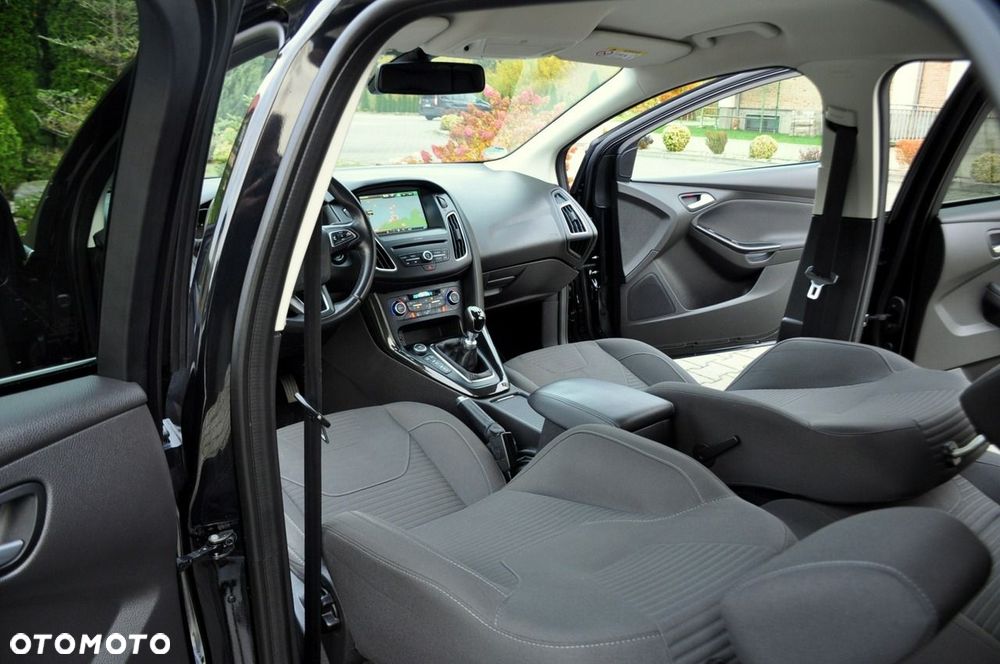 Ford Focus - 27