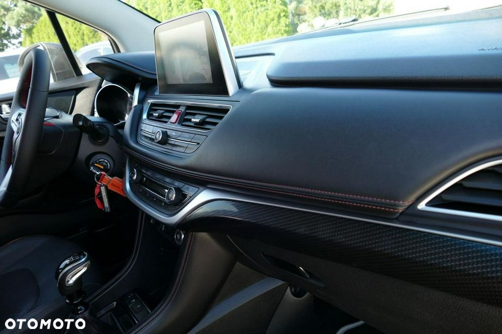 Volkswagen T-Roc - 29