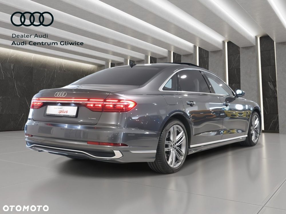 Audi A8 - 6
