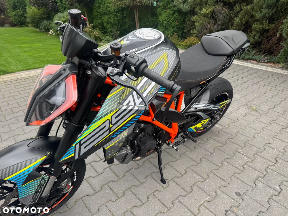 KTM Super Duke - 16