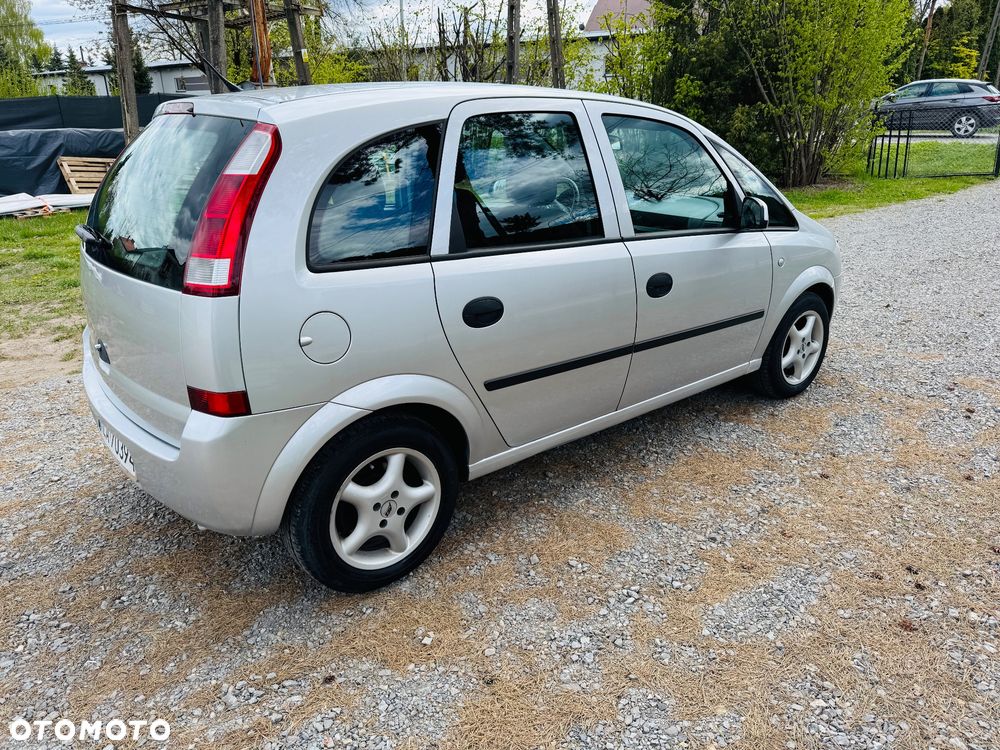 Opel Meriva 1.6 16V Cosmo - 3