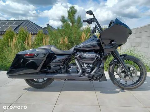 Harley-Davidson Touring Road Glide - 20