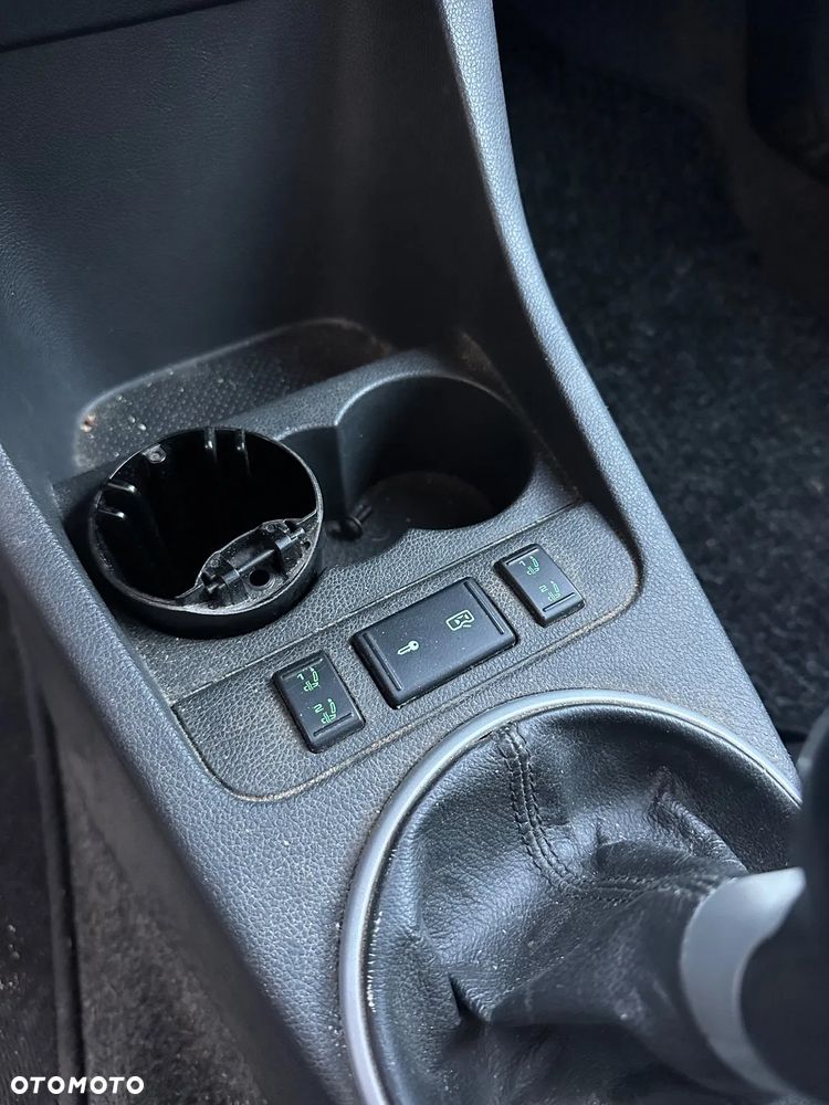 Skoda Fabia 1.4 MPI Cool Colour Edition - 11