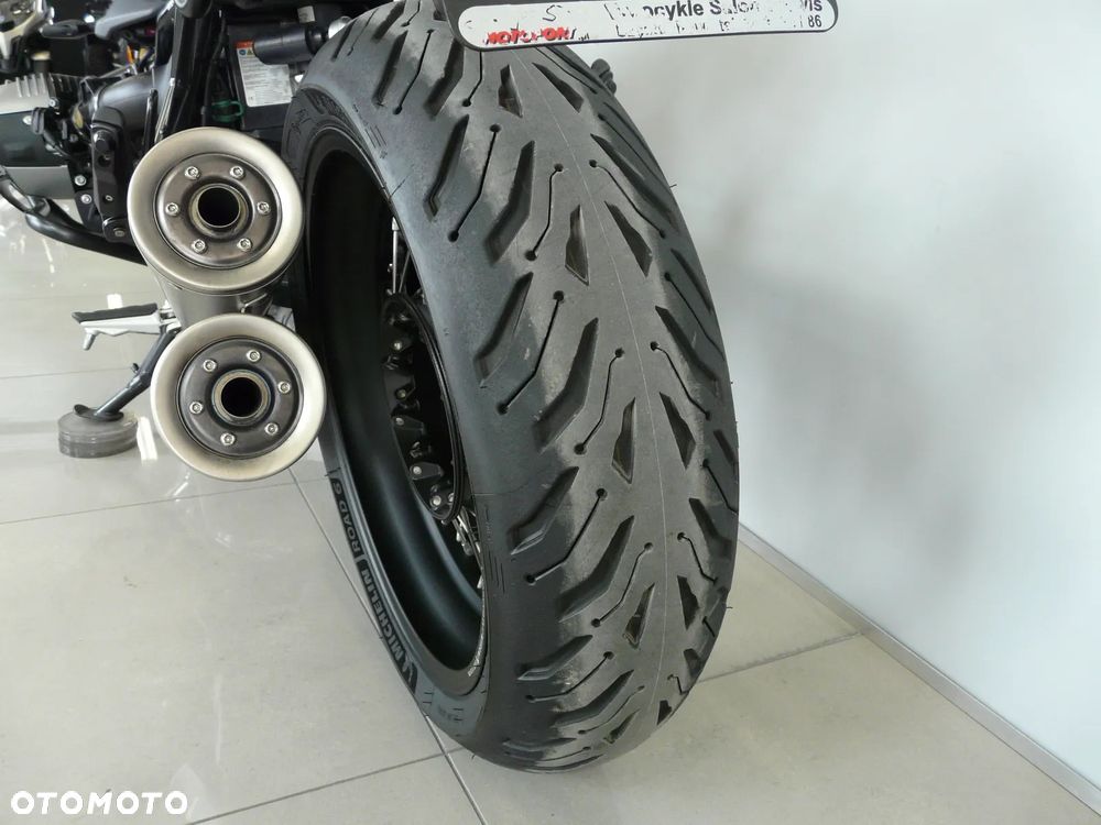 BMW R - 16
