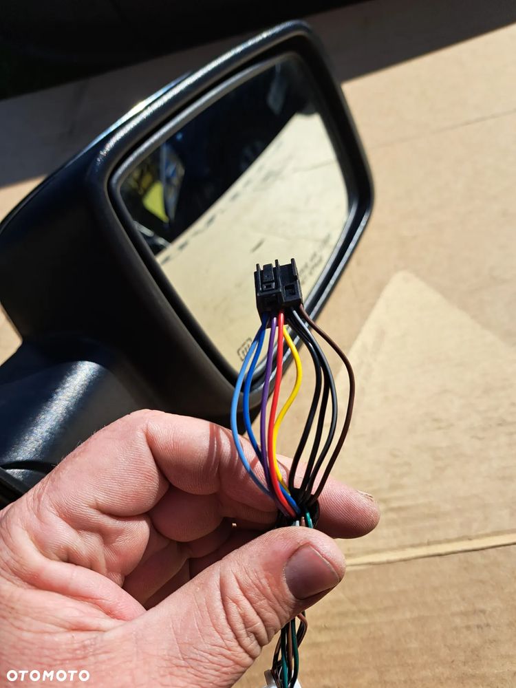 Lusterko lusterka lewe prawe Dodge RAM IV 1500 2500 68231243AB 68231242AB 10+8 10+9 PIN 18 19 Pin 2014 2015 2016 2017 - 7