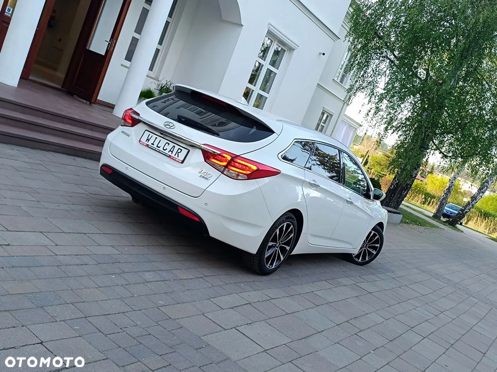 Hyundai i40 Kombi blue 1.7 CRDi DCT Style - 40