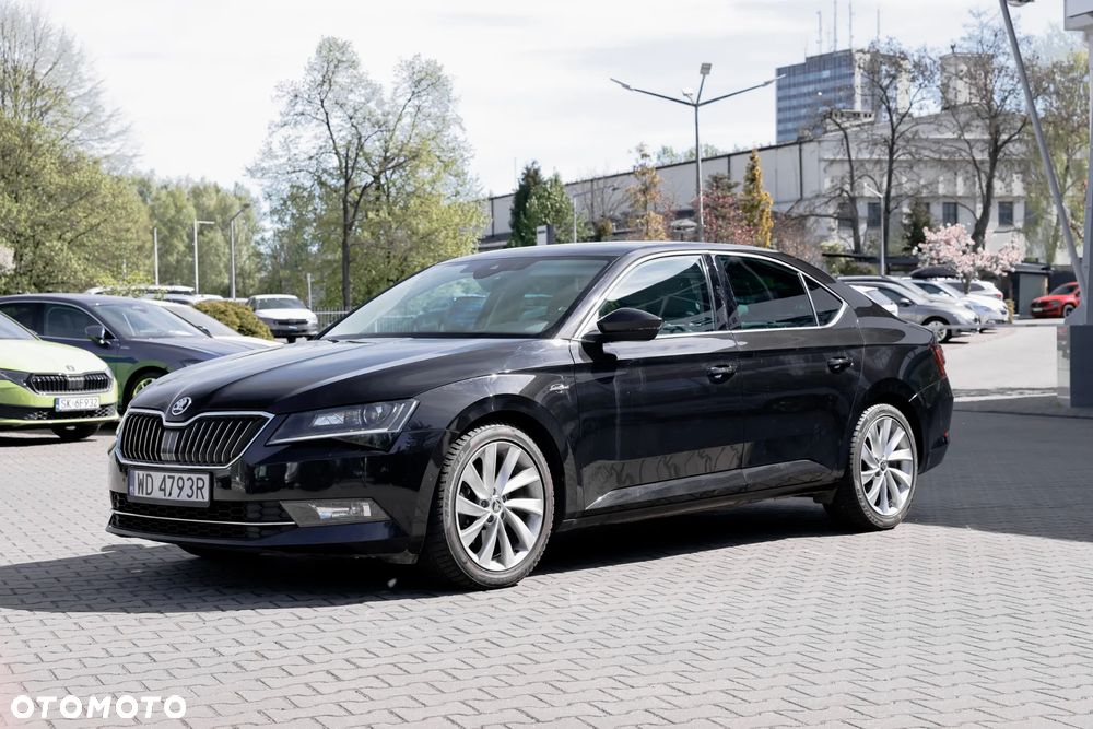 Skoda Superb 2.0 TDI 4x4 L&K DSG - 3