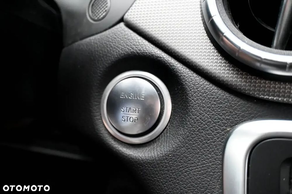Mercedes-Benz CLA - 17