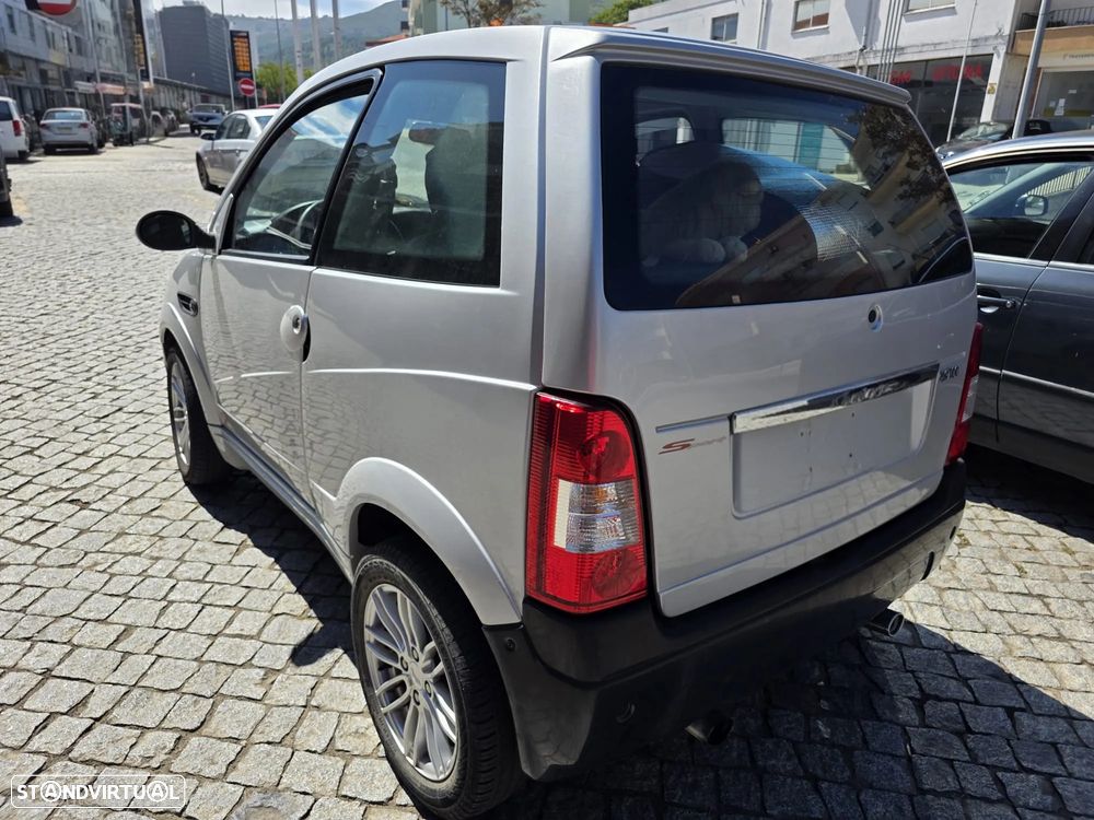 Mitsubishi Pajero - 5