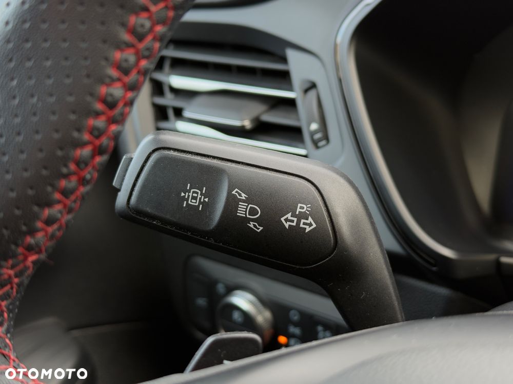 Ford Kuga 2.0 EcoBlue AWD ST-Line X - 11