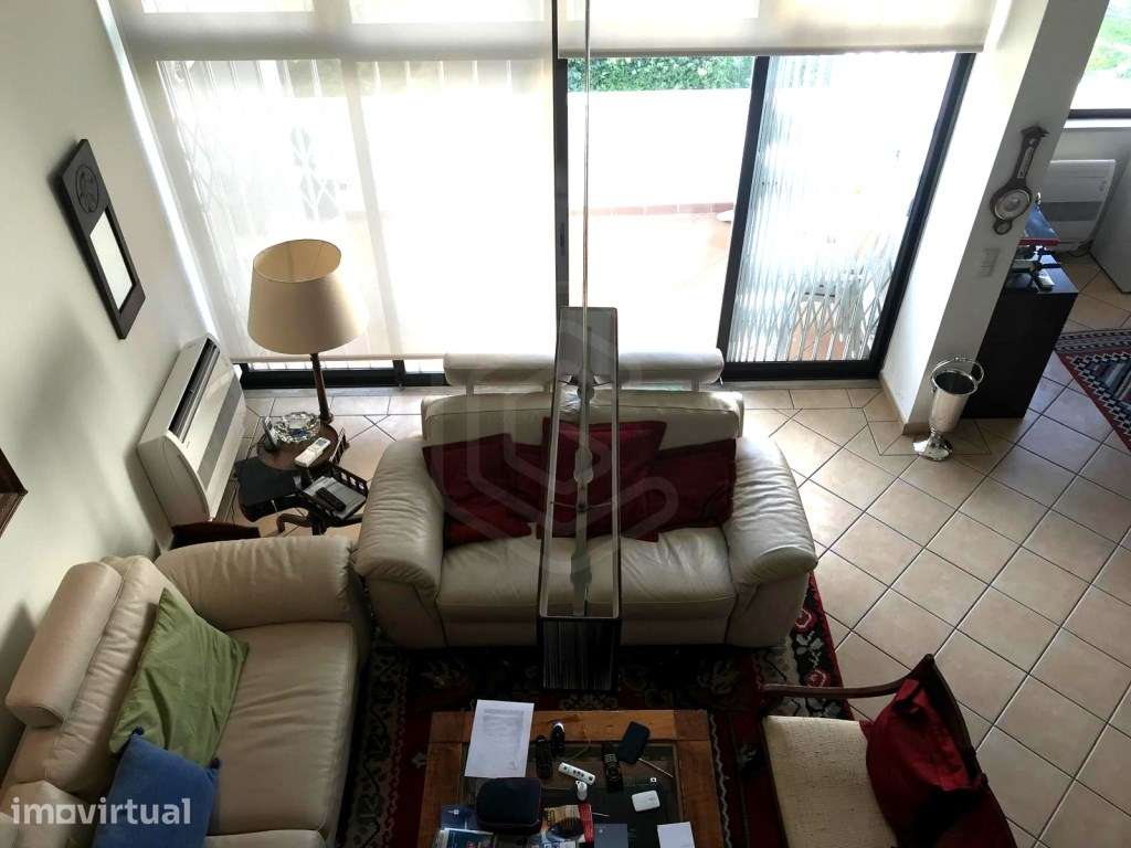 Apartamento T3, triplex com vista para a Marina de Vilamoura, Algarve - Grande imagem: 3/8
