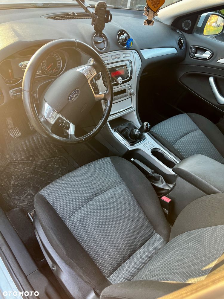 Ford Mondeo 2.0 TDCi Trend - 12