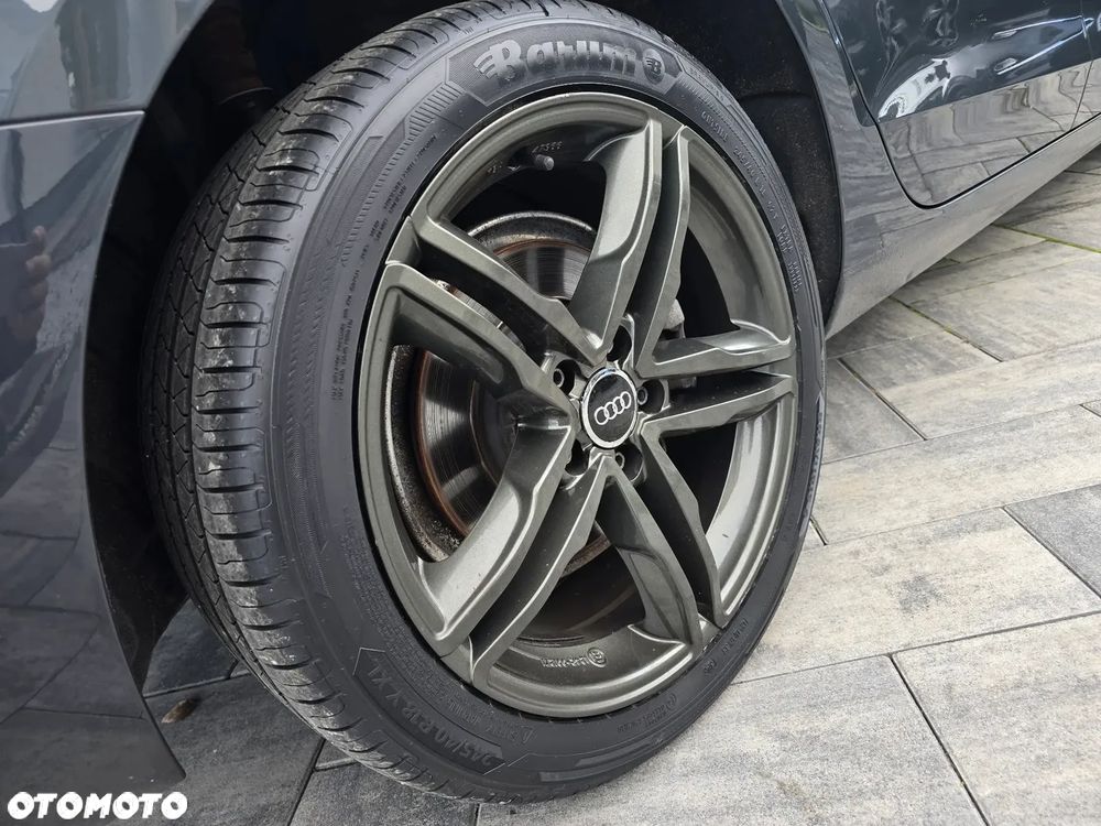 Audi A4 Avant 35 TDI S tronic - 33
