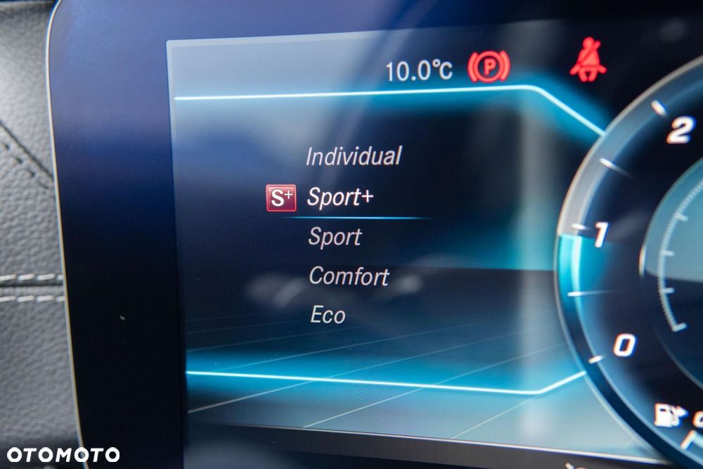 Mercedes-Benz Klasa E 220 d 4Matic 9G-TRONIC AMG Line - 26