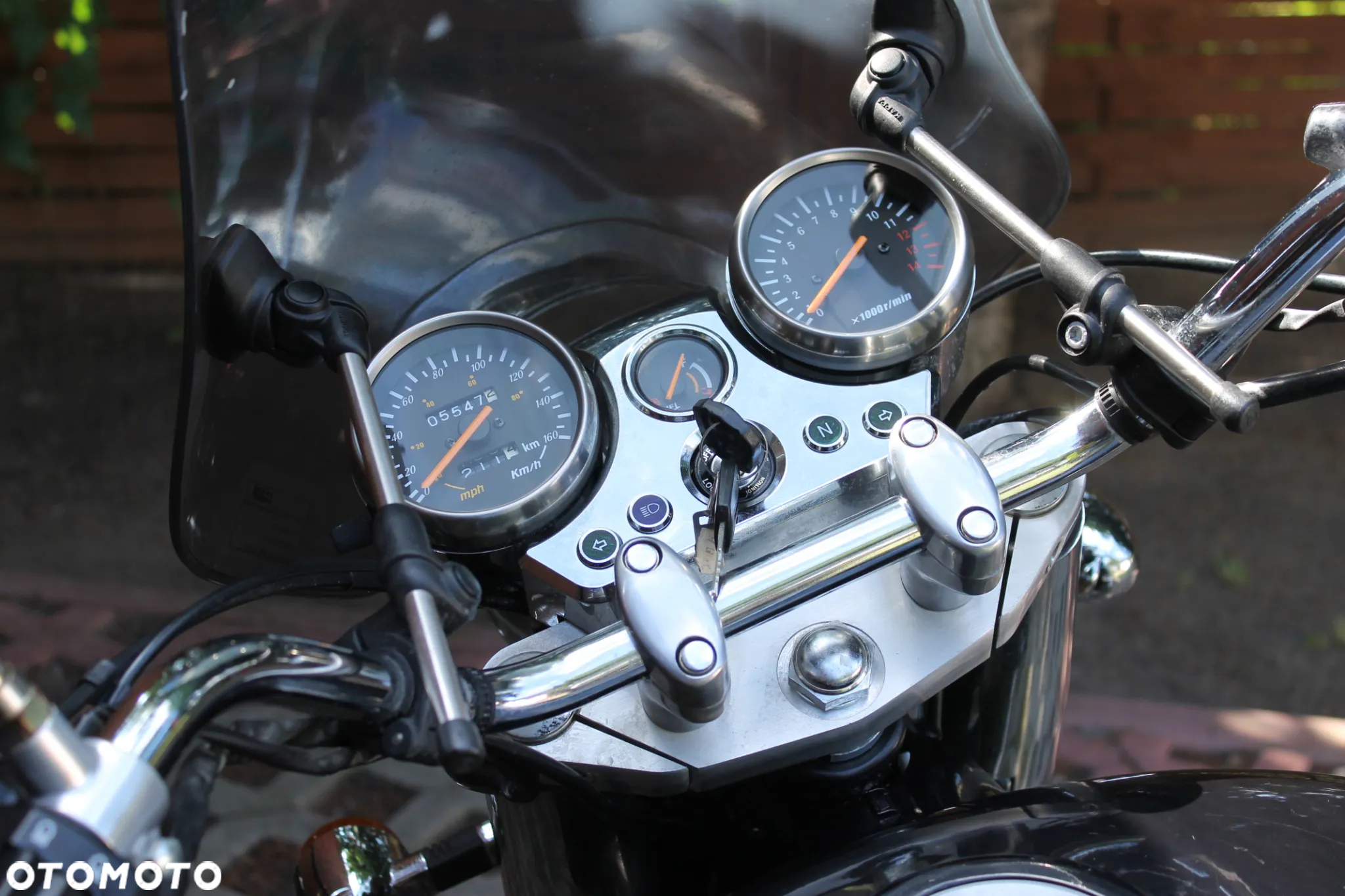 Hyosung GV - 11