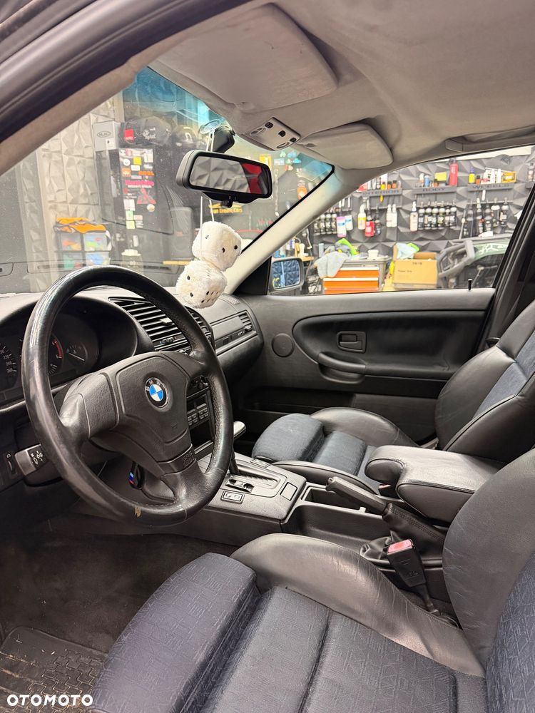 BMW Seria 3 - 11