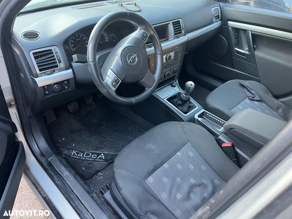Dezmembrez Opel Vectra C facelift sedan 2005 benzina - 10