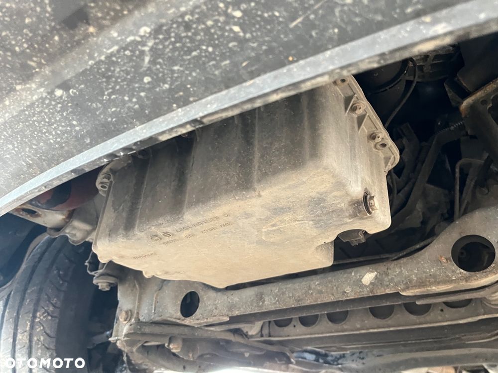 Mercedes-Benz Sprinter - 24