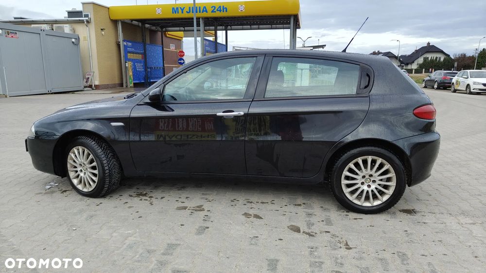 Alfa Romeo 147 - 5