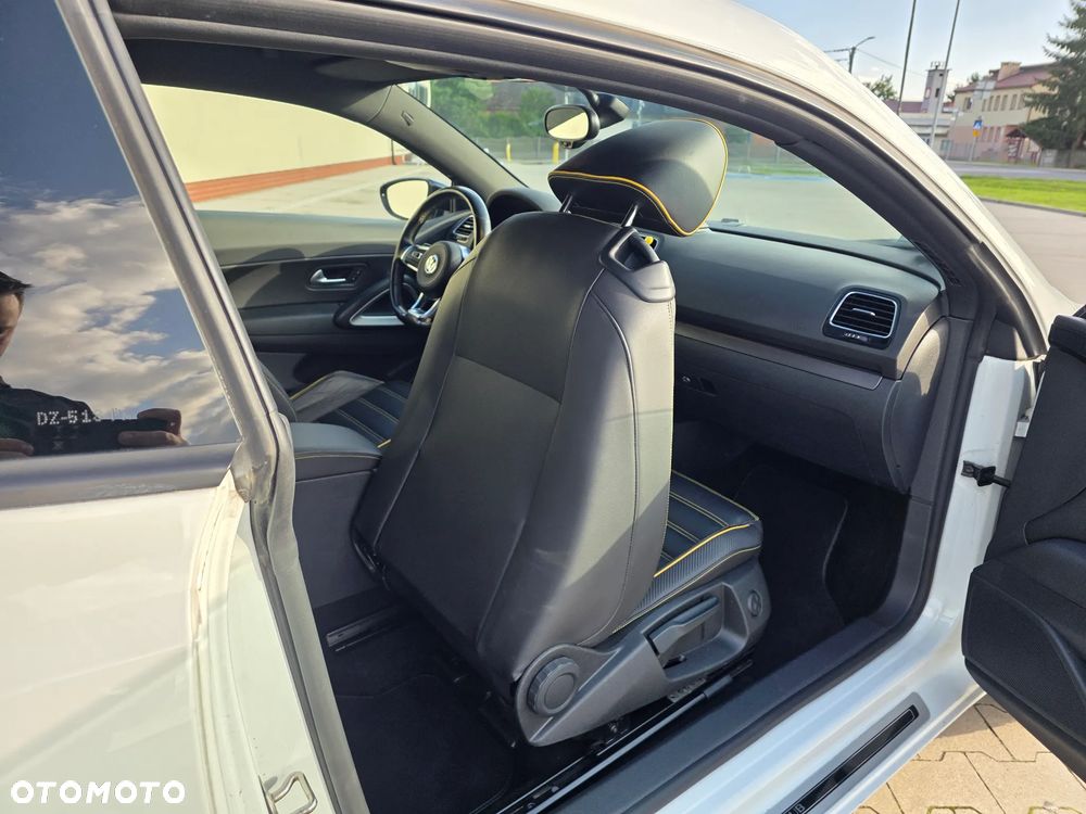 Volkswagen Scirocco 2.0 TDI BMT DSG - 23