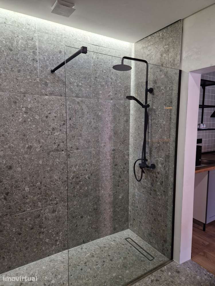 Loft Moderno para Empresas (Tudo Incluído) com Pátio Exterior - Grande imagem: 4/7