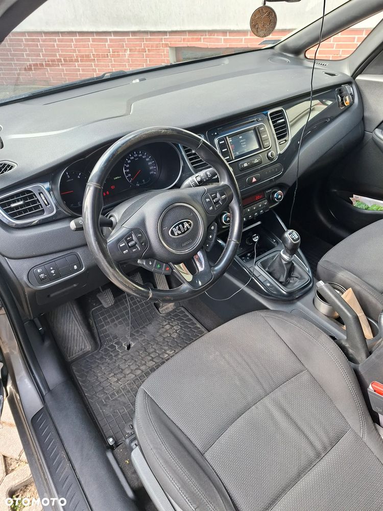 Kia Carens 1.7 CRDi L - 8