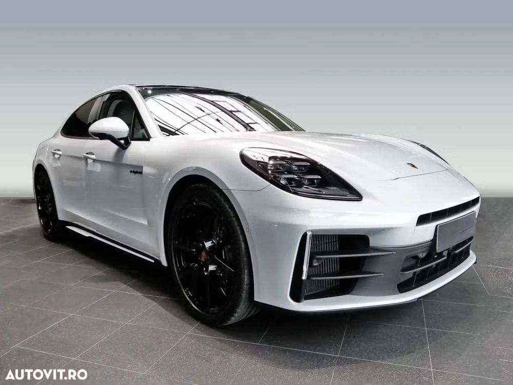 Porsche Panamera 4 E-Hybrid - 1