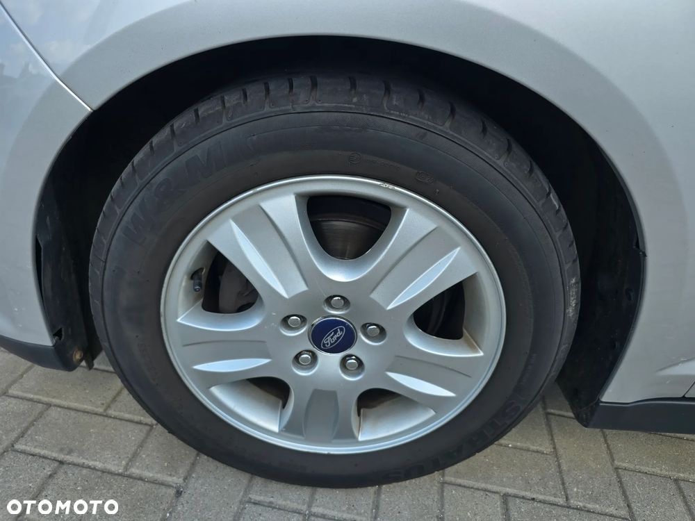 Ford C-MAX - 17