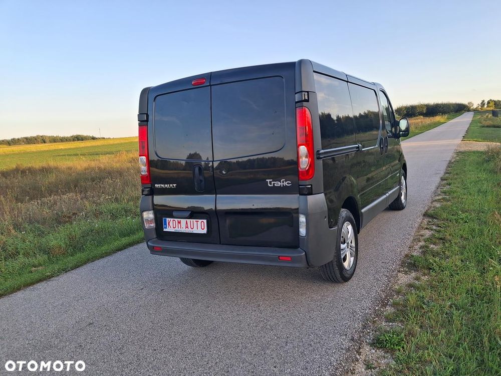 Renault Trafic - 10