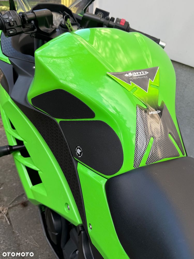 Kawasaki Ninja 300 ABS - 10