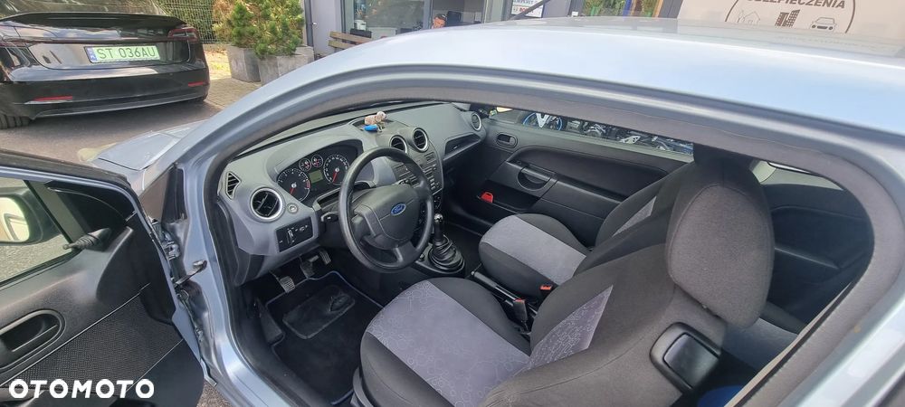Ford Fiesta 1.3 Style - 8