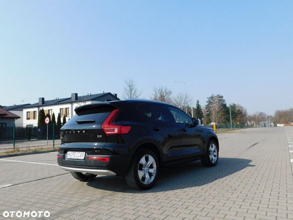 Volvo XC 40 D3 Momentum Pro - 4