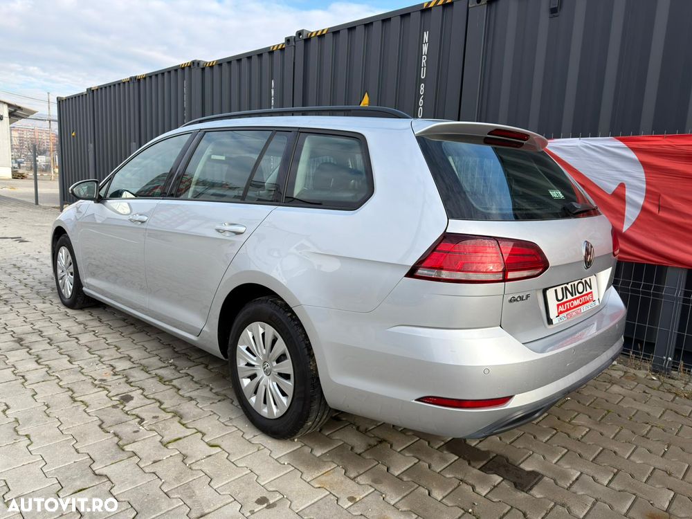 Volkswagen Golf 1.6 TDI SCR Comfortline - 5