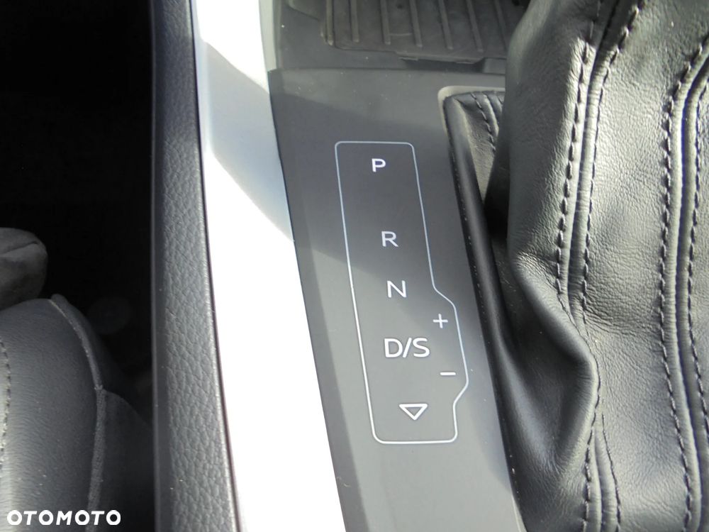 Audi Q3 2.0 TDI S tronic - 28