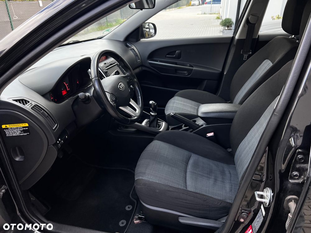 Kia Ceed - 15