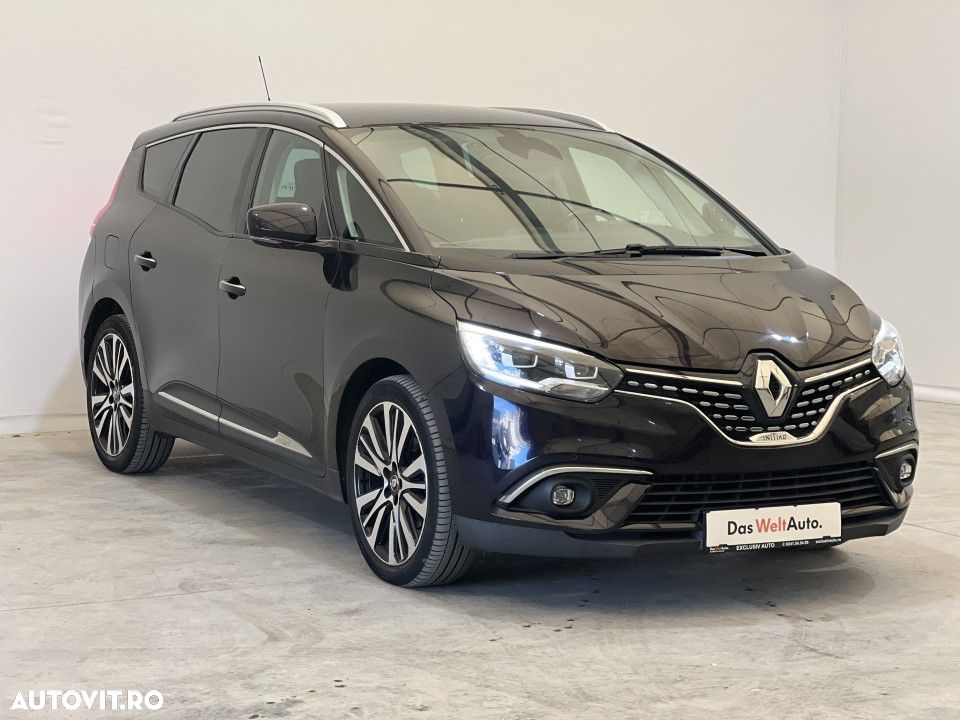 Renault Grand Scenic - 32