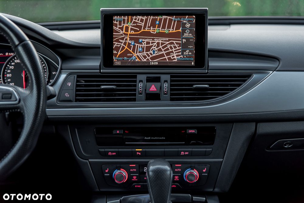 Audi A6 Avant 2.0 TDI ultra S tronic - 32