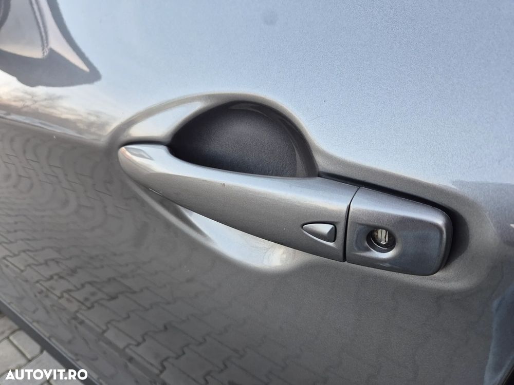 Nissan Qashqai 1.6 DCI TEKNA+ - 8