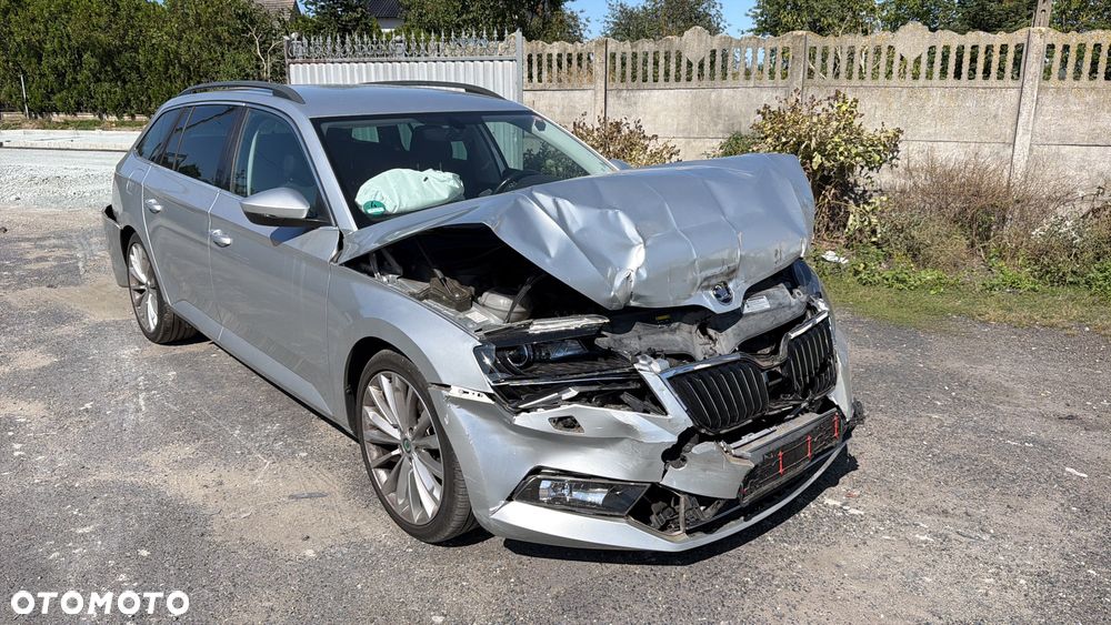 Skoda Superb 2.0 TDI DSG Active - 3