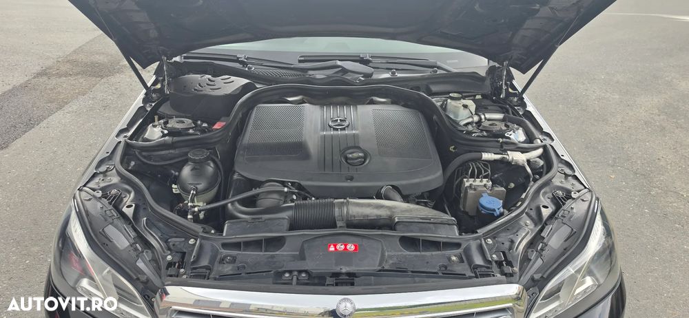 Mercedes-Benz E - 11