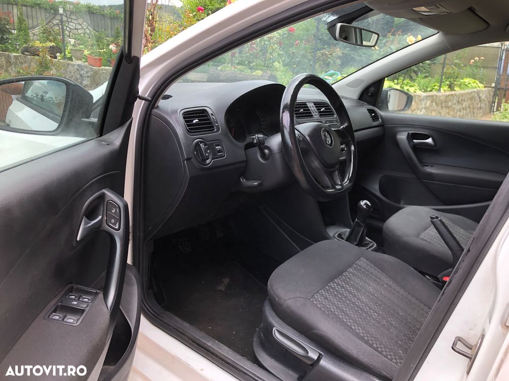 Volkswagen Polo 1.4 TDI CR BMT Comfortline - 8