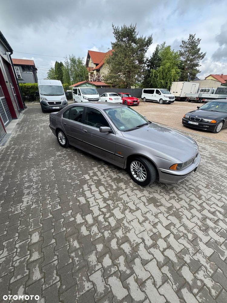 BMW Seria 5 - 8
