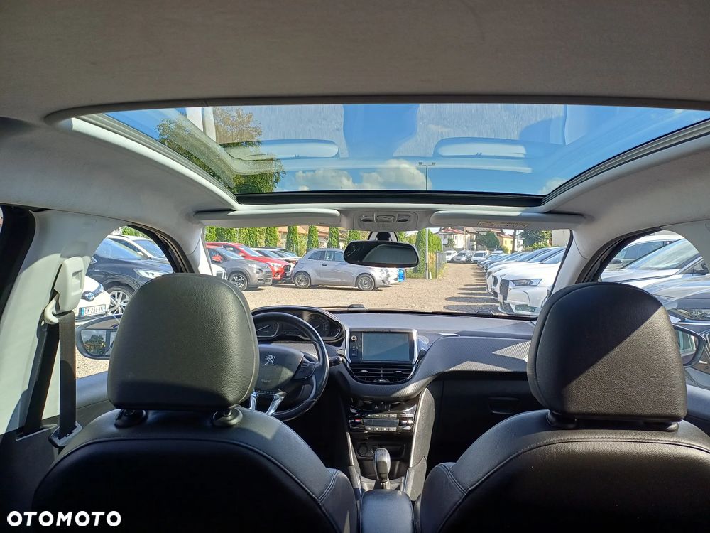 Peugeot 208 1.2 PureTech Allure S&S - 15