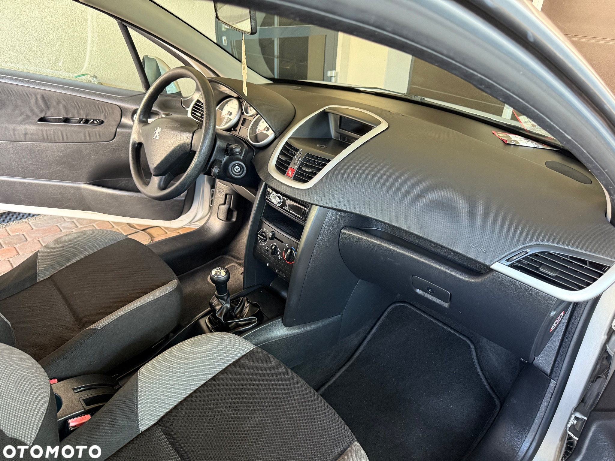 Peugeot 207 1.4 Trendy - 5