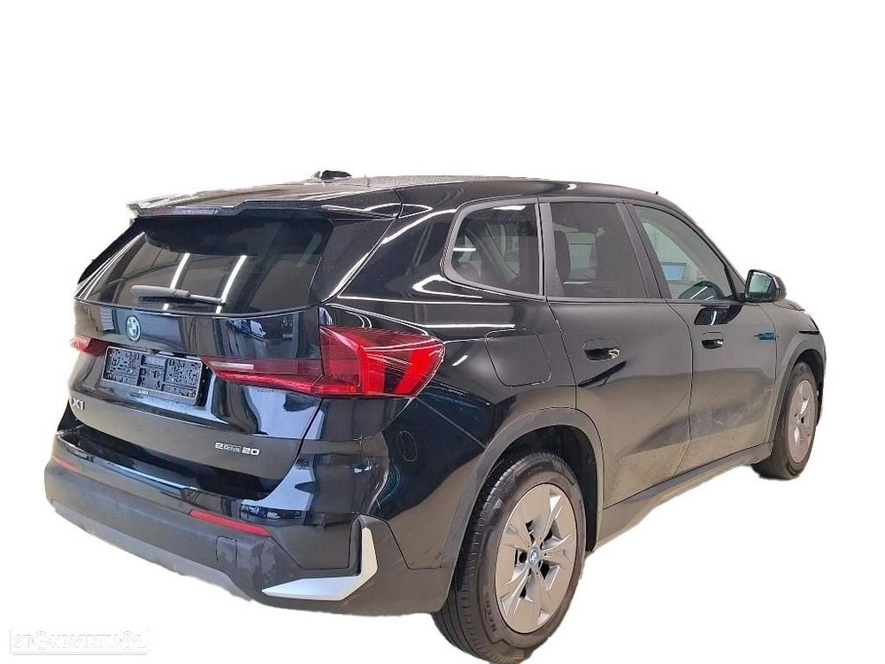 BMW iX1 eDrive20 - 2